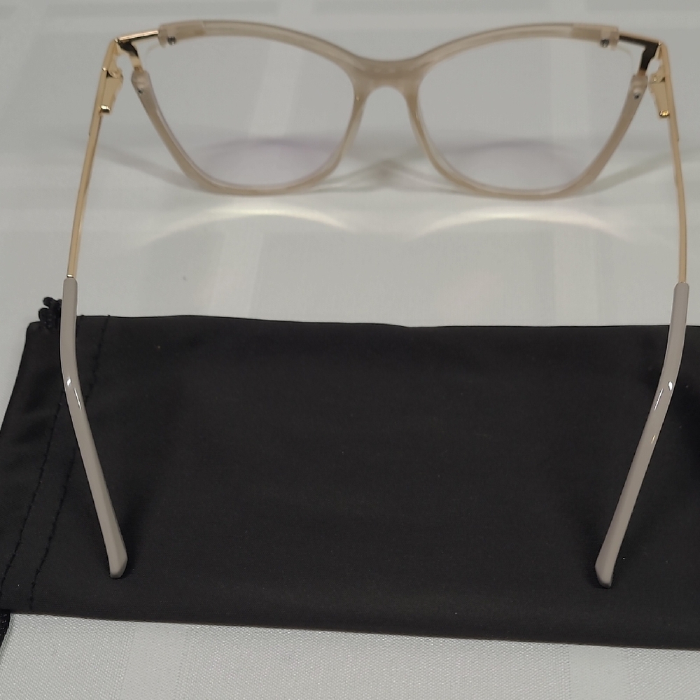 Stylish Gold Women's Glasses - Picture 3 of 8